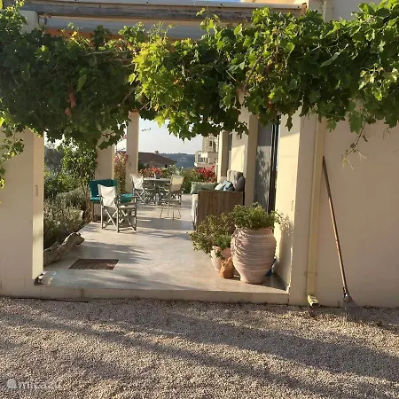Charming Vέα φτερά On A Beautifull Spot *